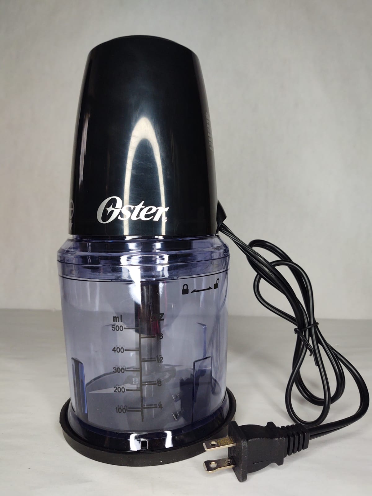 Mini Procesador Oster FPSTFP108-013 Capacidad 500ml - Negro
