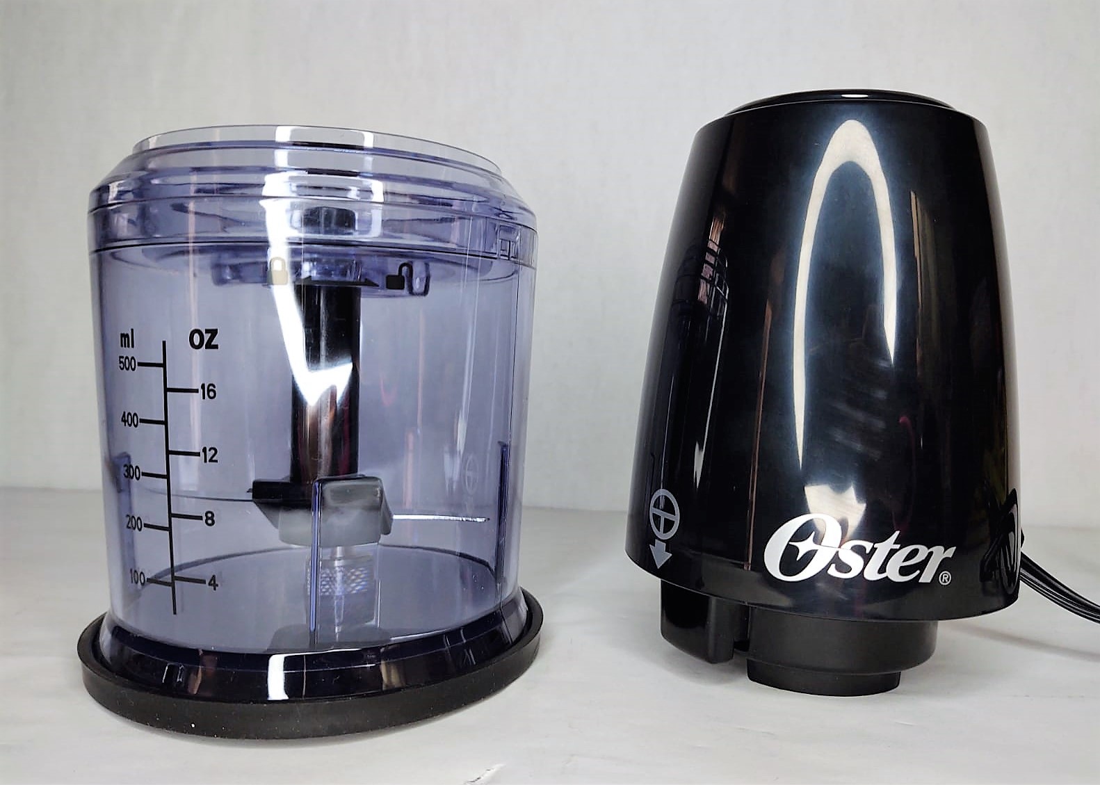 Mini Procesador Oster FPSTFP108-013 Capacidad 500ml - Negro