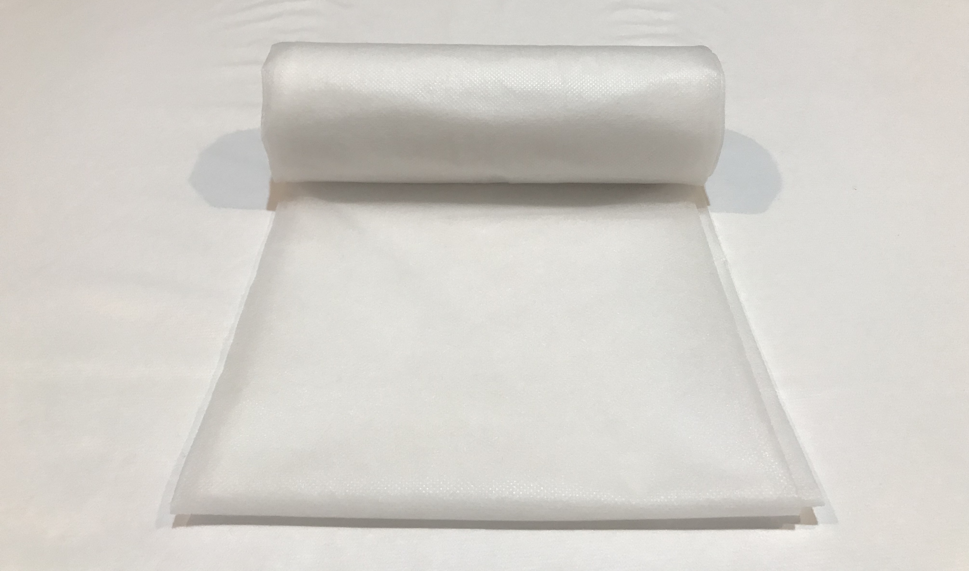 Malla Agrícola Antiheladas. 1.8m de ancho x 20m de largo