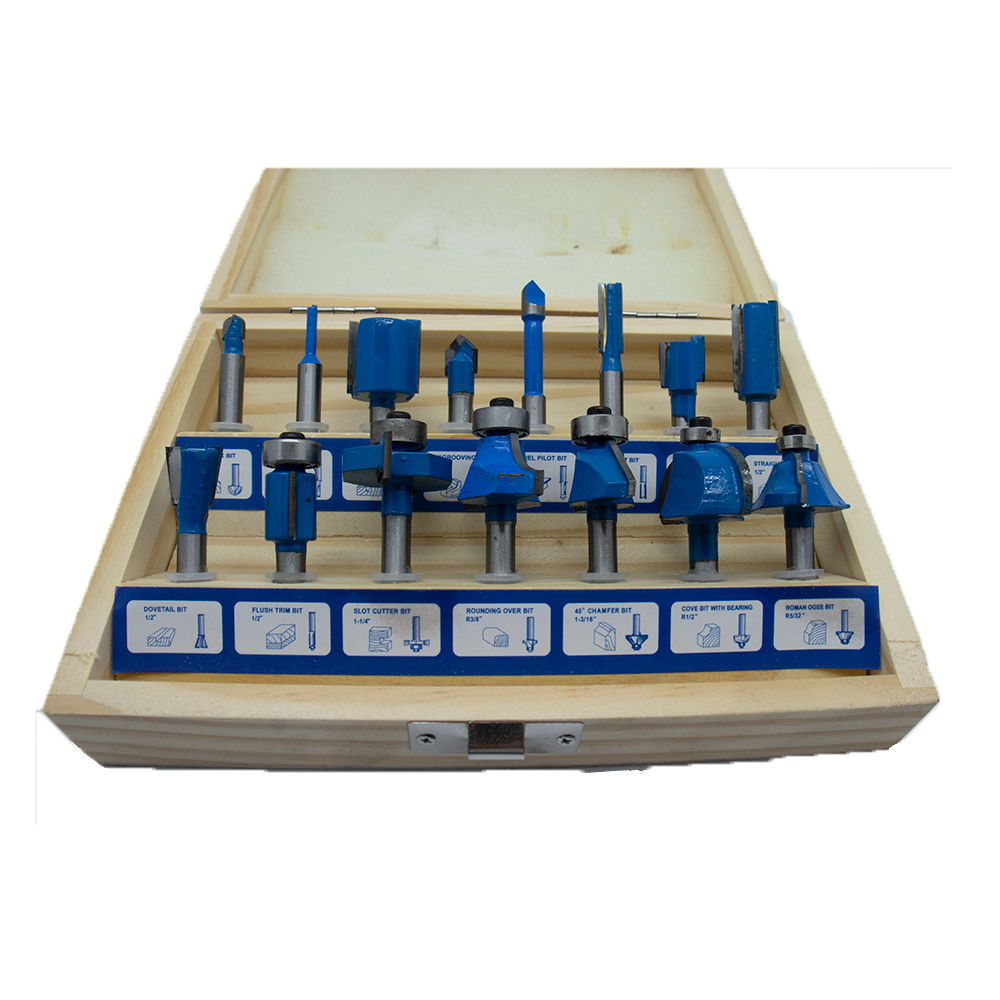 Recortadora Router Makita 3709 de 530W con Cople de 1/4" produce 30,000 RPM para un corte liso y aplicaciones de burilado ligero + juego de 15 Brocas en estuche de madera