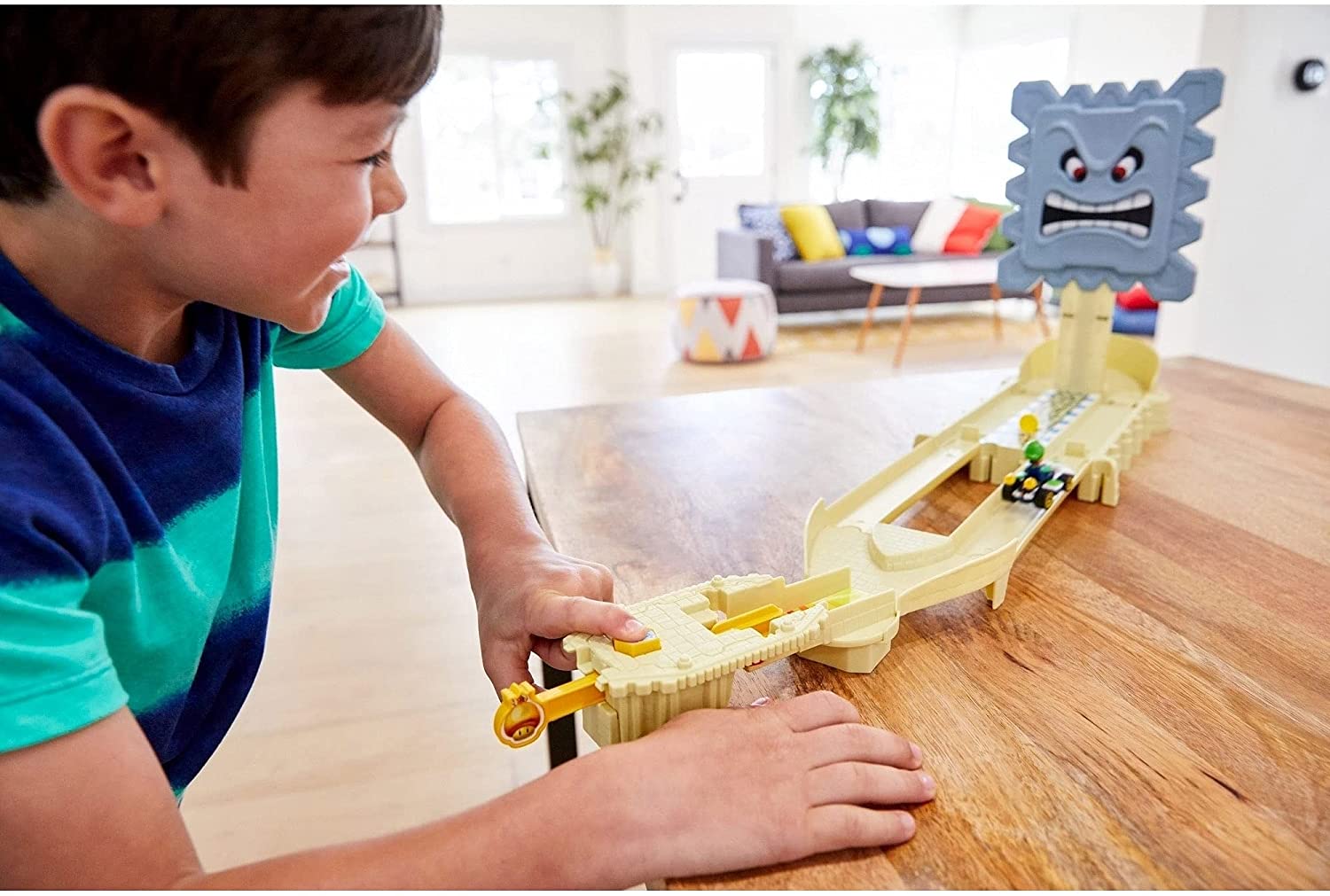 Hot Wheels Pista Mario Kart Circuito Ruinas Roca