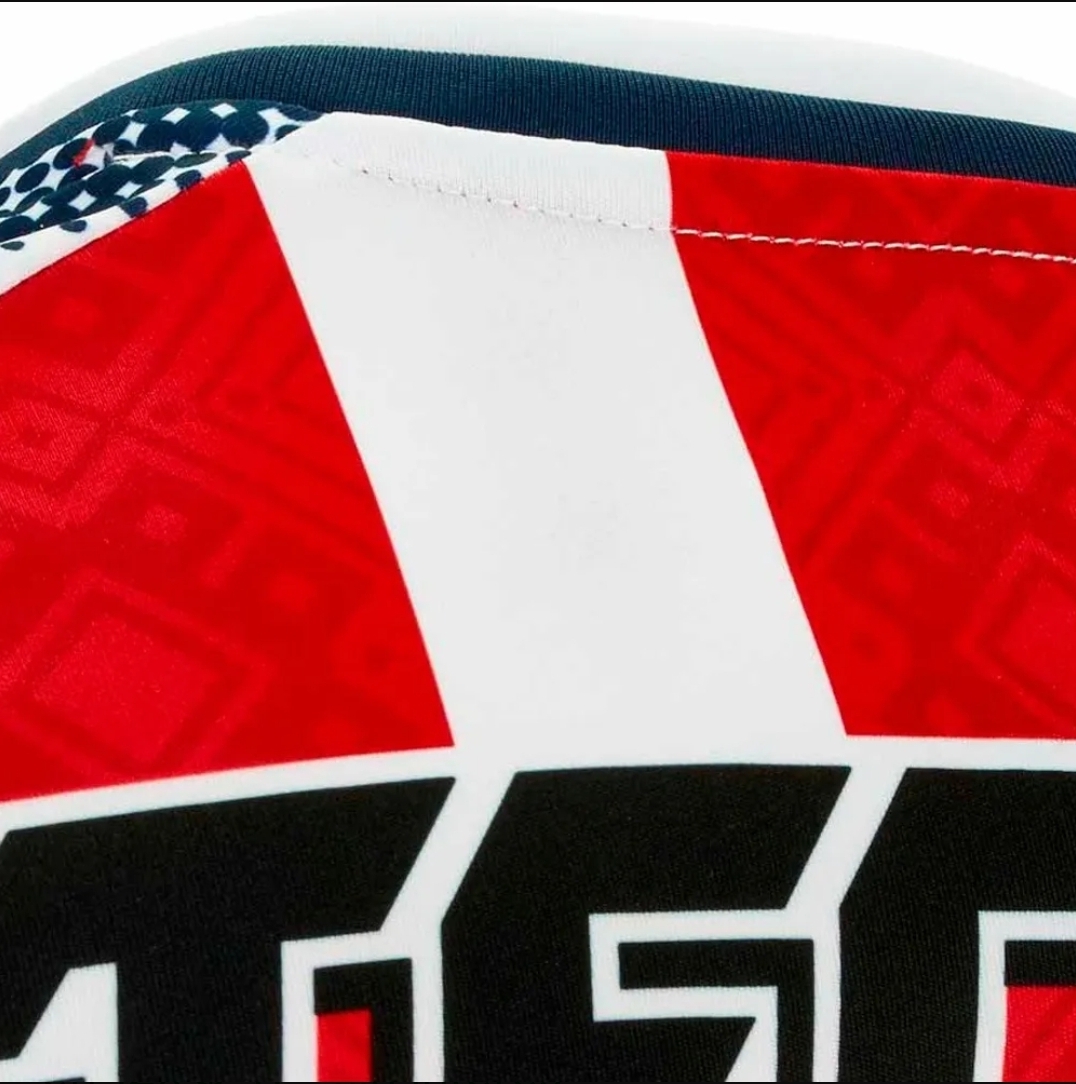 JERSEY DE LAS CHIVAS LOCAL 2017/2018 MANGA LARGA