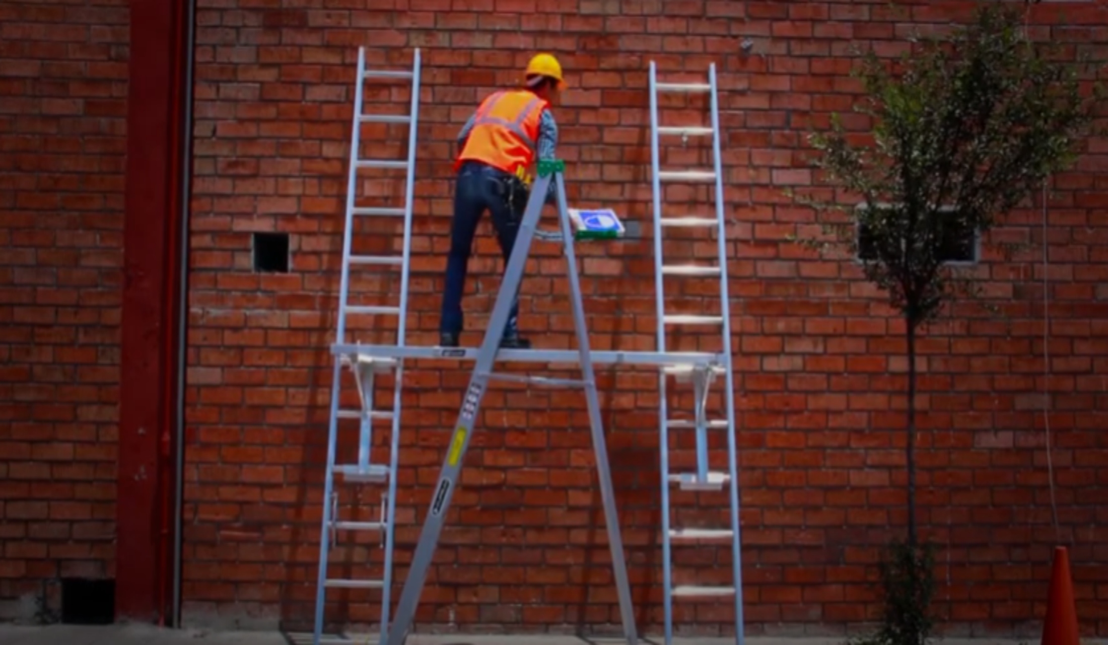 Gato soporte p/andamio en  escalera de 3 peldaños Metaltech - Paquete de 2