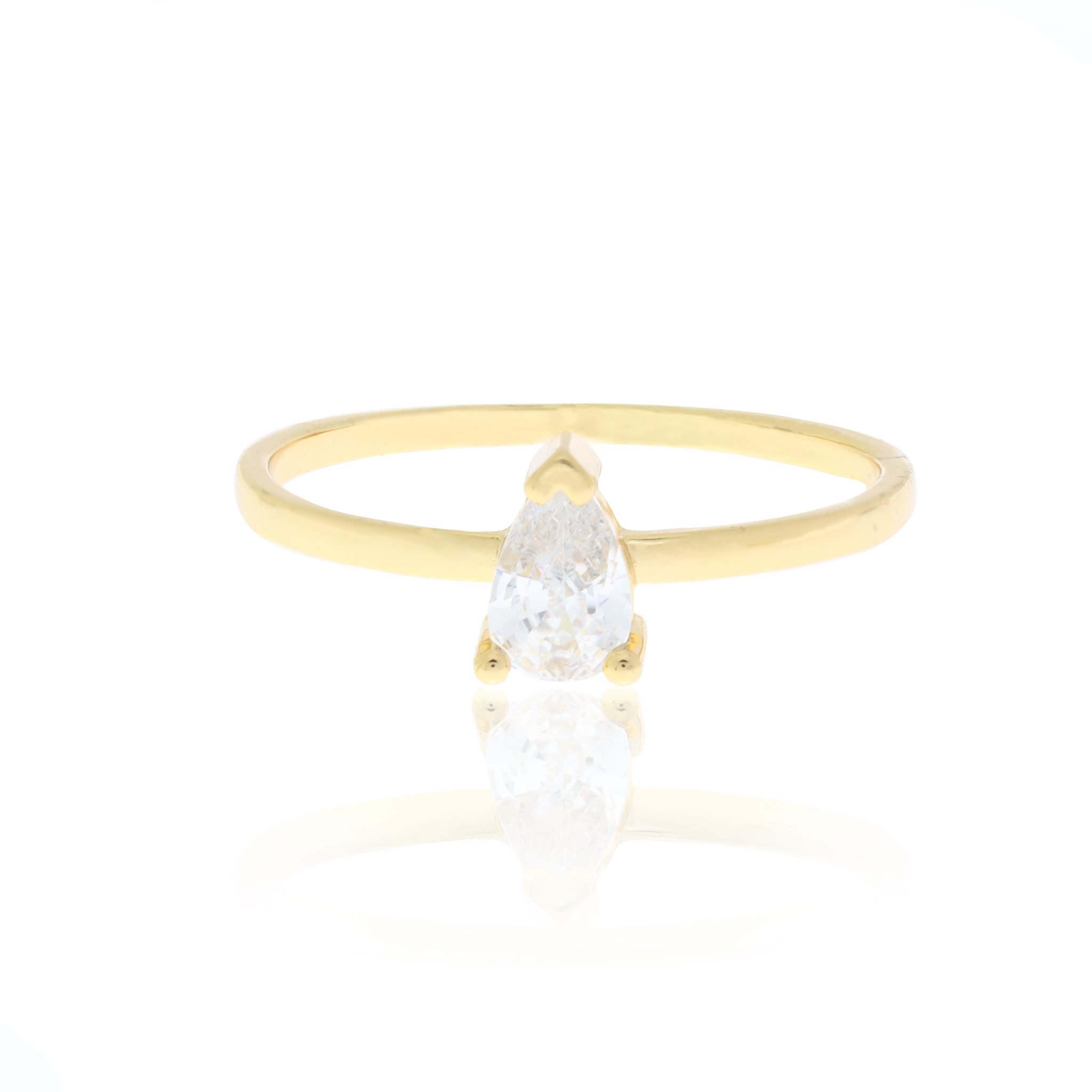 Anillo solitario con Piedra Triangular en Tono Blanco