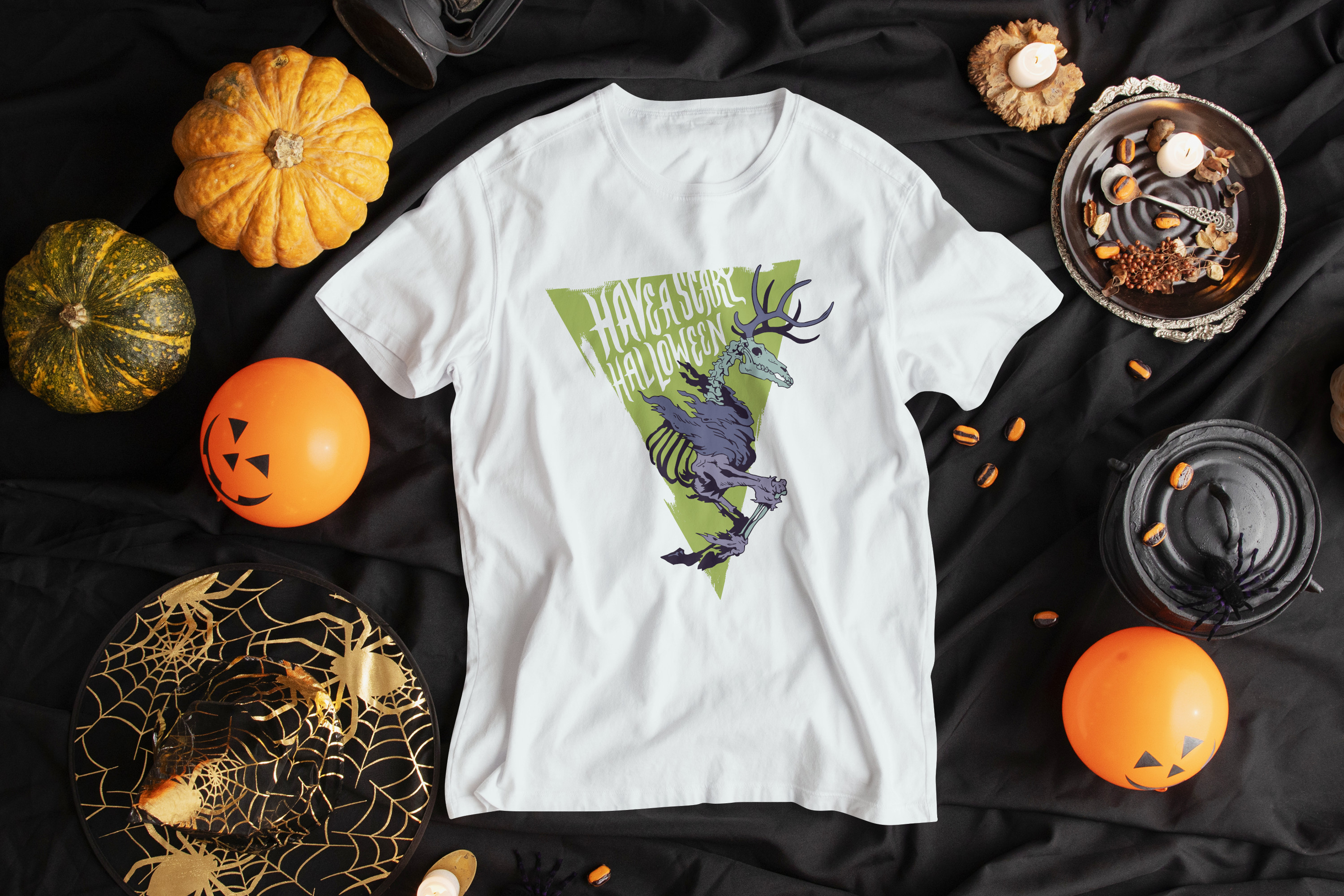 T-shirt unisex Blanca, Escalofriante Halloween