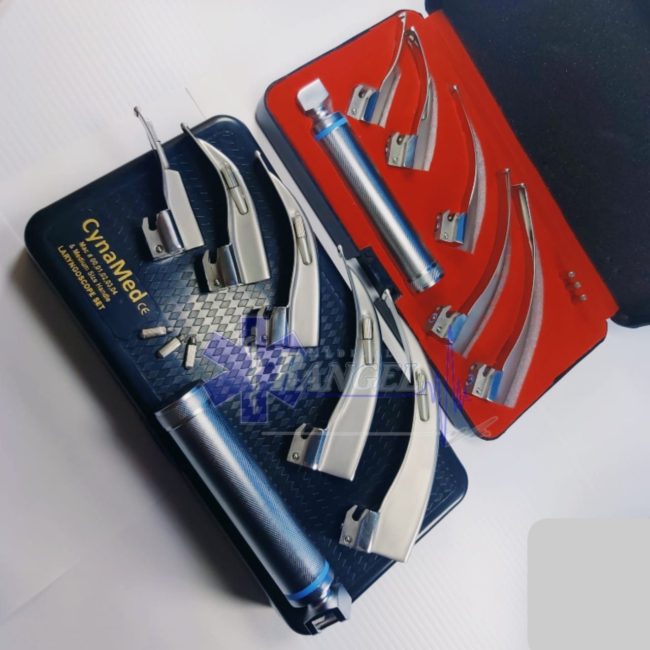 LARINGOSCOPIO MAC SET 5 HOJAS 1 MANGO Y 3 FOCOS REPUESTO