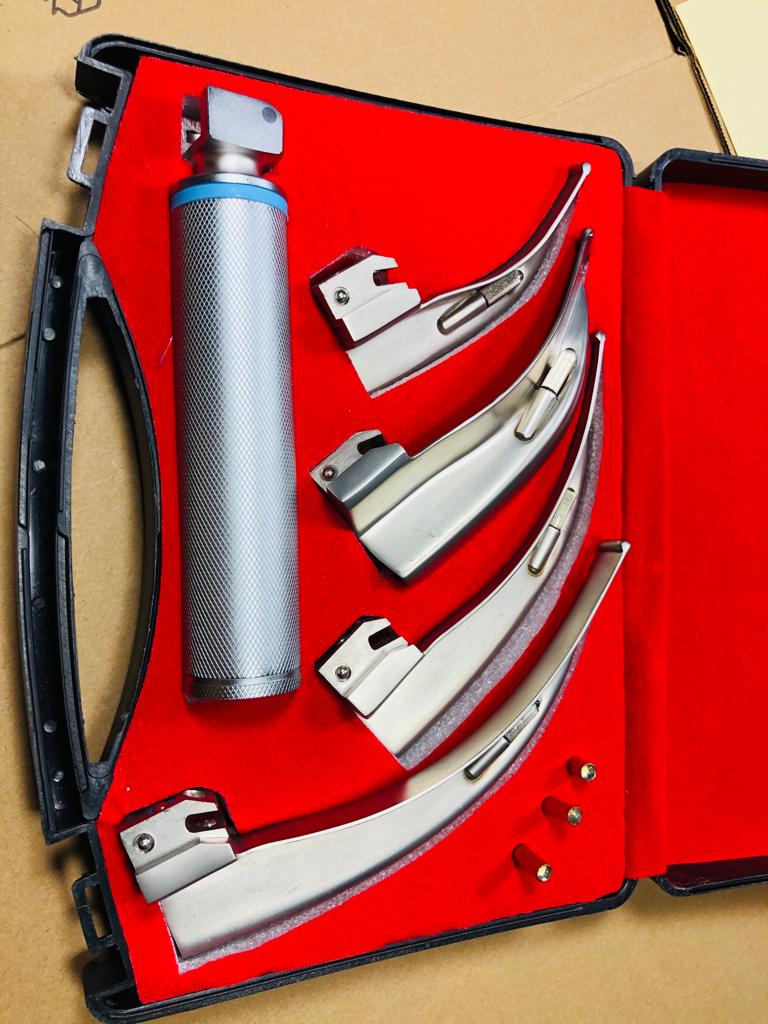 LARINGOSCOPIO MAC SET 4 HOJAS 1 MANGO