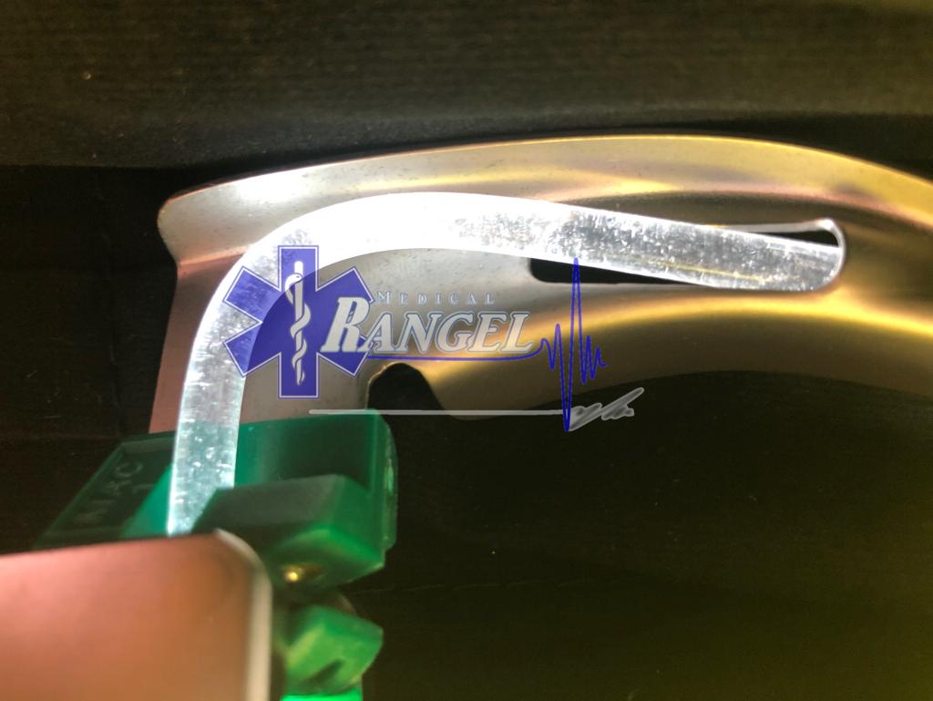 LARINGOSCOPIO SET 12 PZS. 5 HOJAS MAC, 5 HOJAS MILLER Y 2 MANGOS FIBRA ÓPTICA