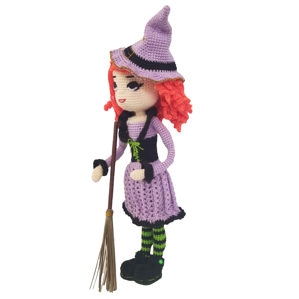 Hermosa Brujita Halloween Amigurumi con ropa 40 x 13 cms