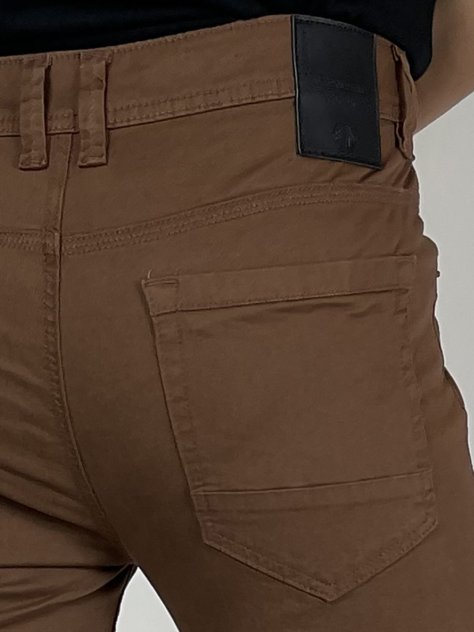 EJ | Pantalón de gabardina para hombre, Corte Skinny | Modelo 5501