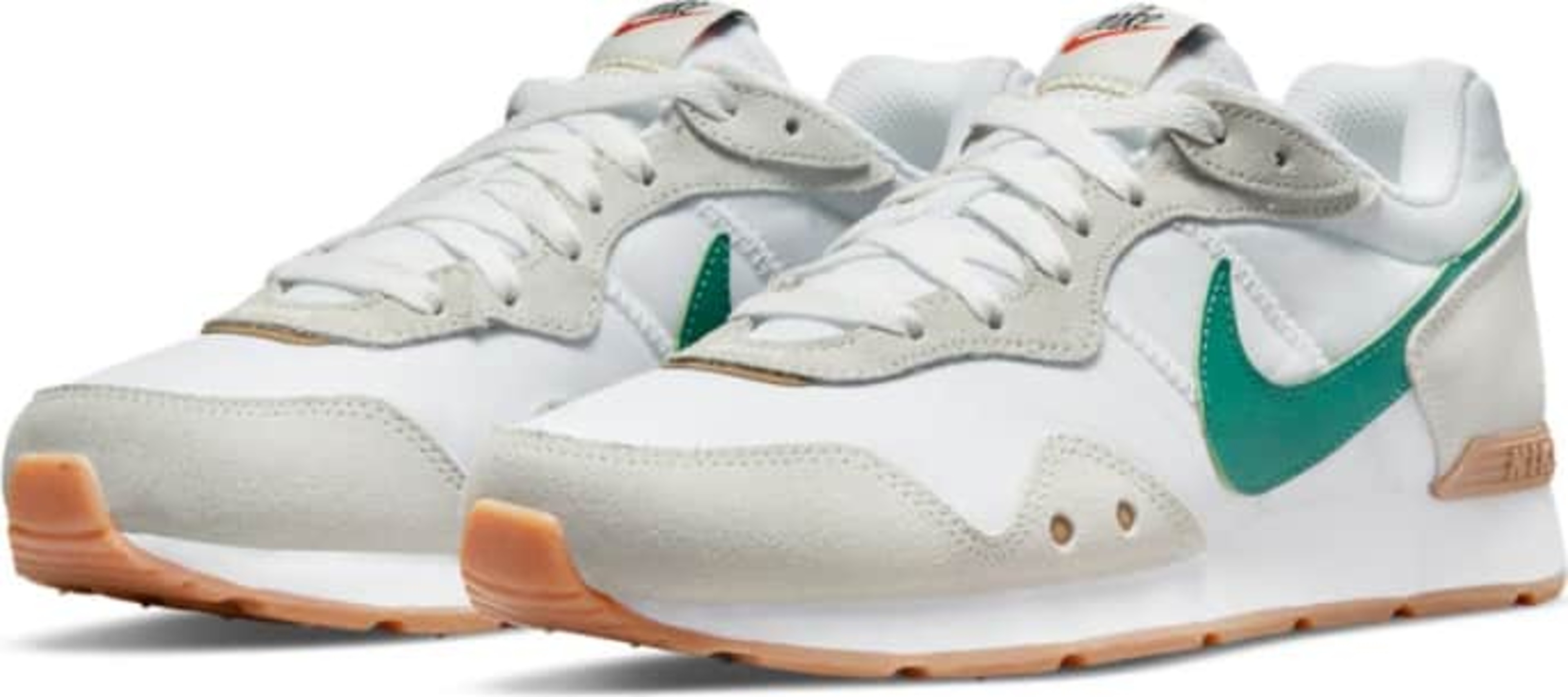 TENIS CASUAL URBANO COLOR BLANCO PARA MUJER CHOCLO NIKE 0041