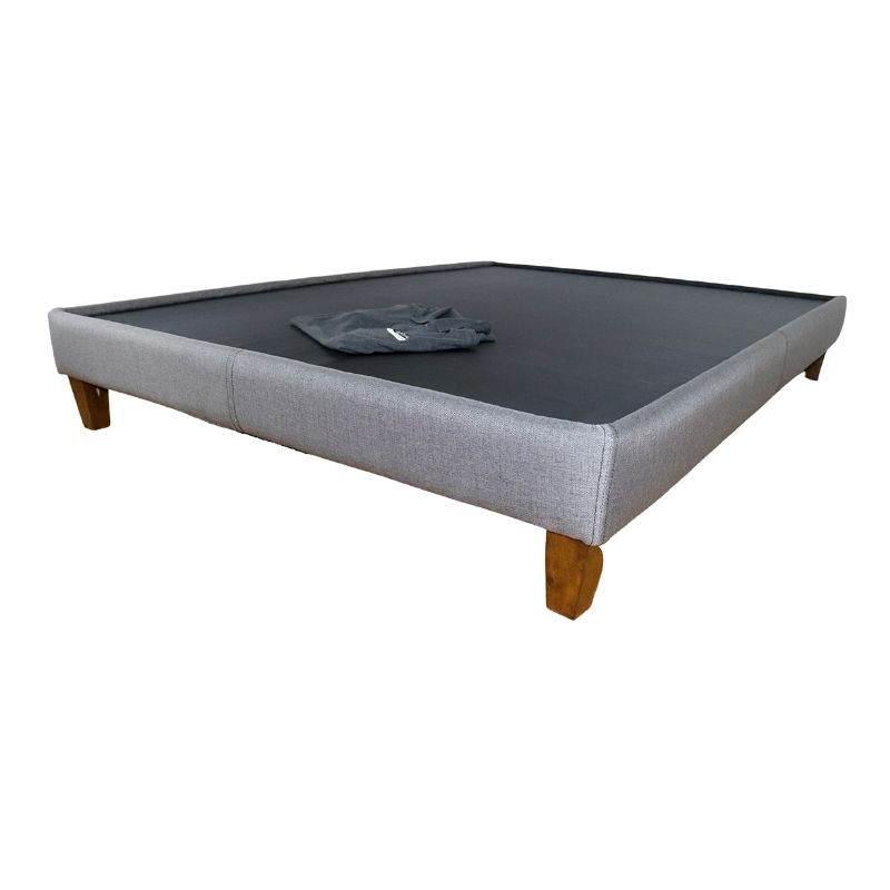 Base para Cama Queen Size NORVAL Muebles Base Nevada con patas Altas de Madera con Moderno tapiz en Lino Gris