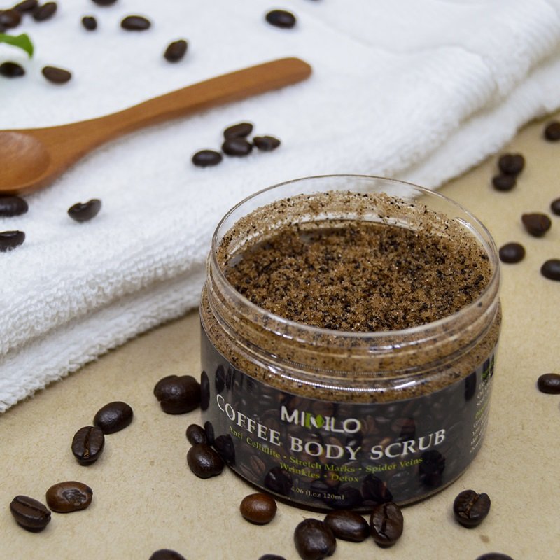 Exfoliante orgánico de café y azúcar morena para piel muerta.