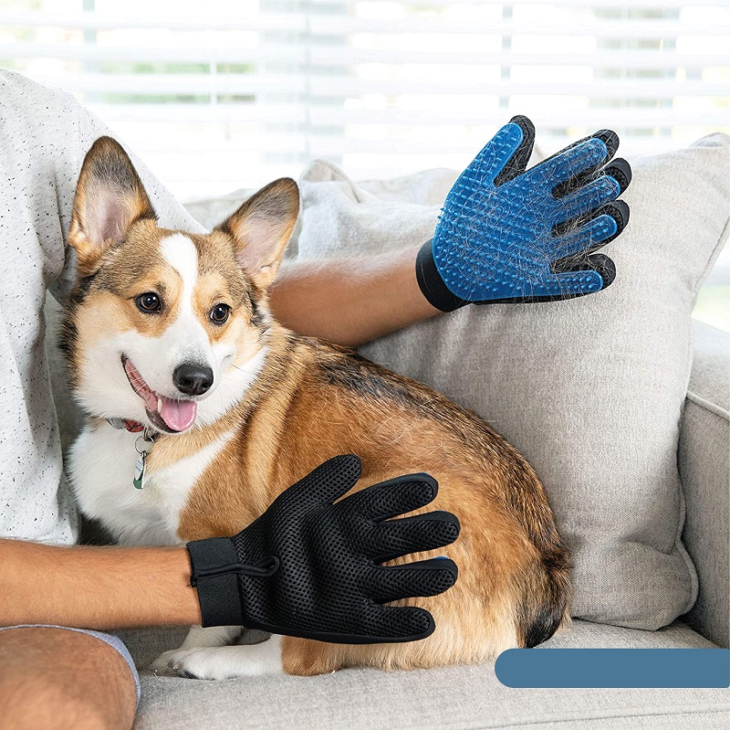 Guante cepillo removedor de pelo para perro o gato. Izquierdo.