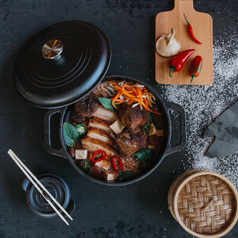 Horno Holandés de Hierro Fundido 3.8 Litros esmaltado ( Olla ) Victoria