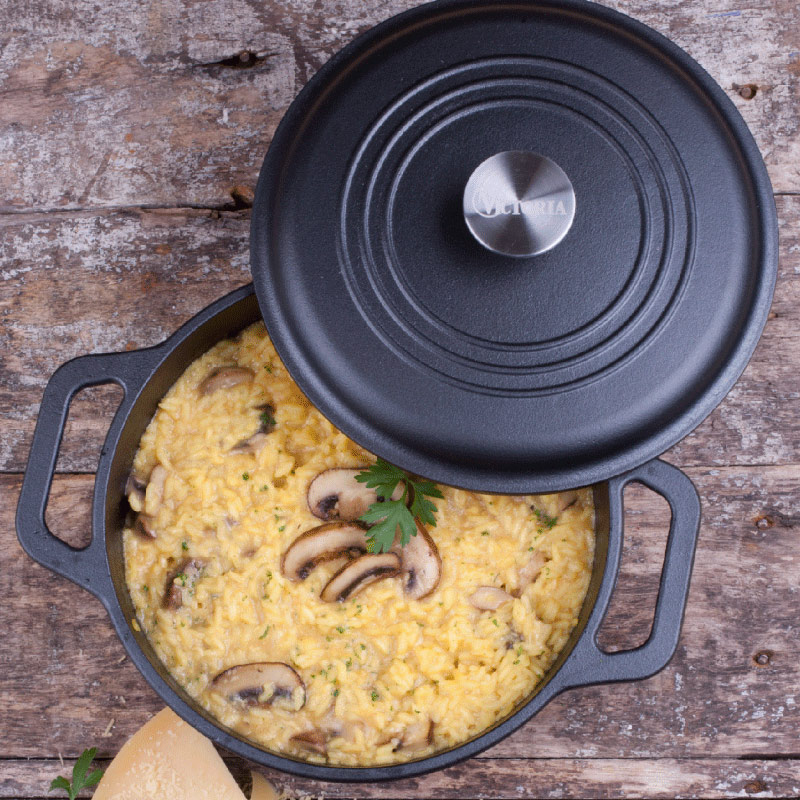 Horno Holandés de Hierro Fundido 3.8 Litros esmaltado ( Olla ) Victoria