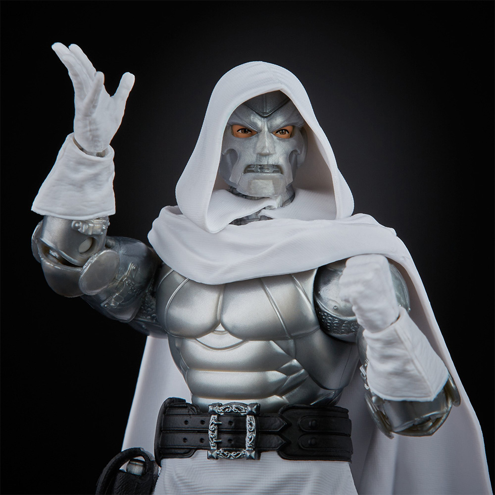 Marvel Legends Baf Xemnu: Super Villains - Dr Doom