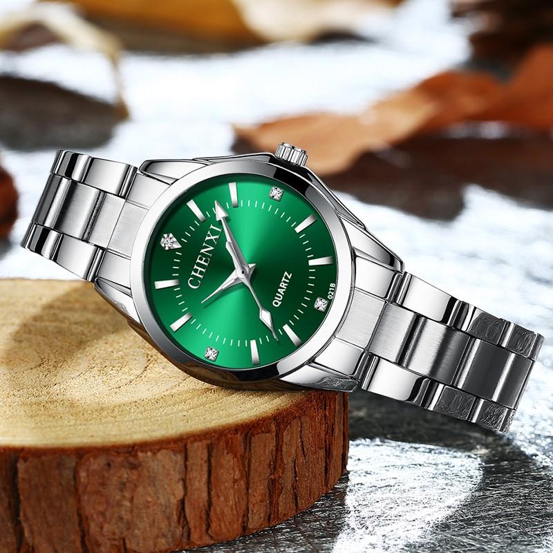 Reloj de Mujer Metálico Chenxi Plateado Verde Casual y Elegante