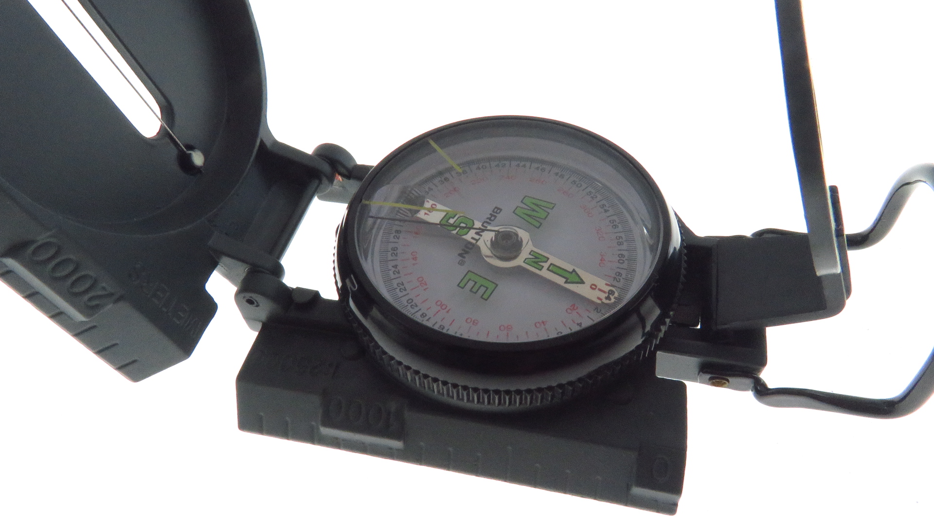 Bn586 Brunton Compas O Brujula Lensatica Militar Metalica