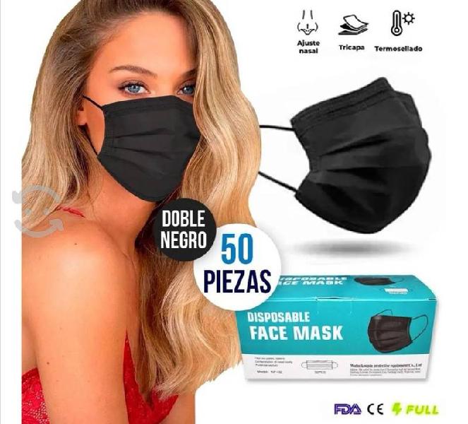 Cubrebocas tricapa negro 50 pzs