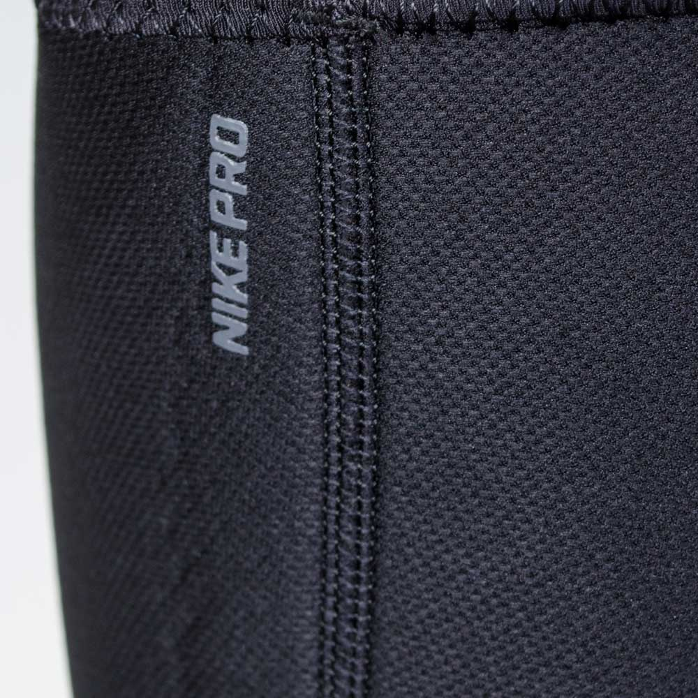 Muslera Nike Unisex Pro Combat Negro NMS42010