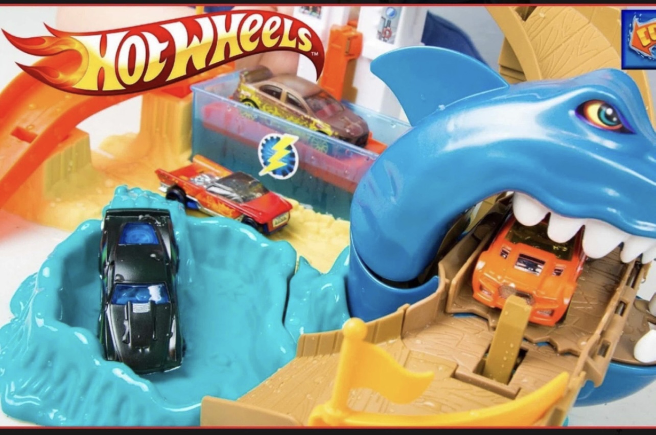 Pista Hot Wheels Playa Tiburón Color Shifters Cambia Color