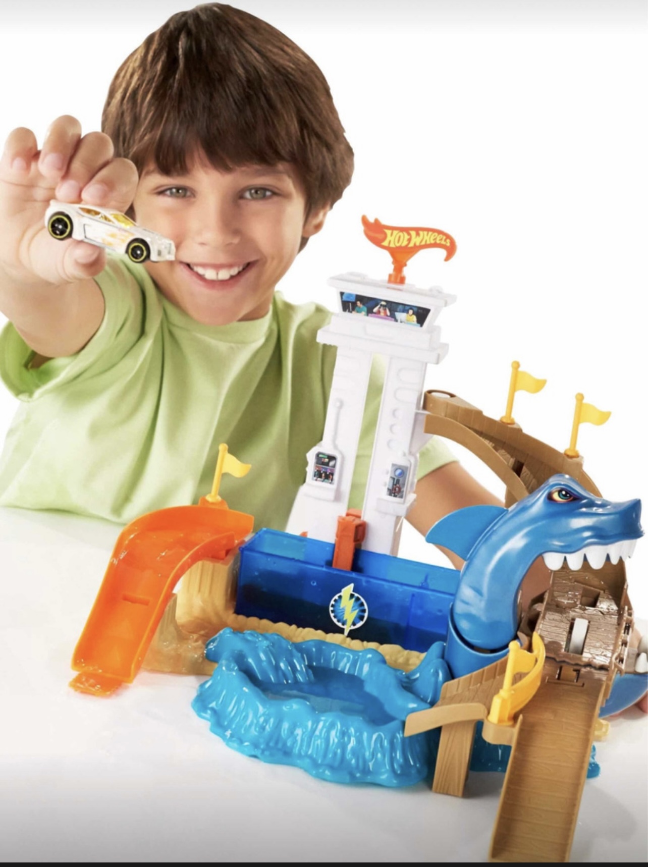 Pista Hot Wheels Playa Tiburón Color Shifters Cambia Color