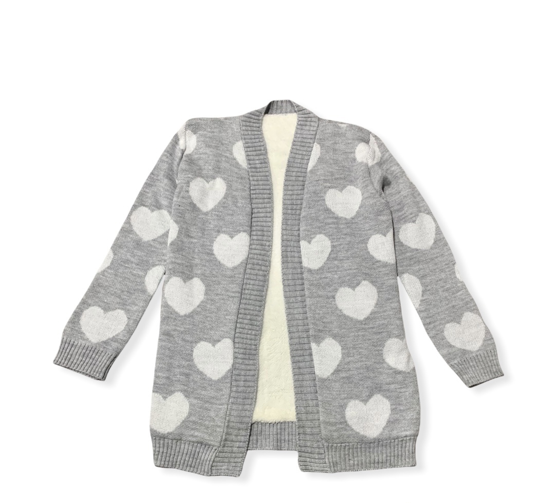 CARDIGAN ENSAMBLE CORTO TIPO SUETER PARA MUJER DISEÑO CORAZONES ABORREGADO POR DENTRO 
