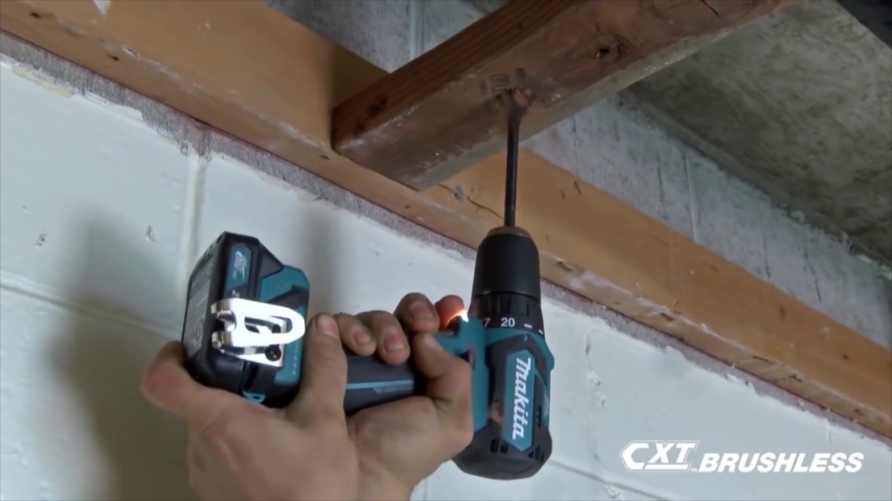 Taladro Atornillador con Percusión Makita Hp332dwye 10mm sin carbones