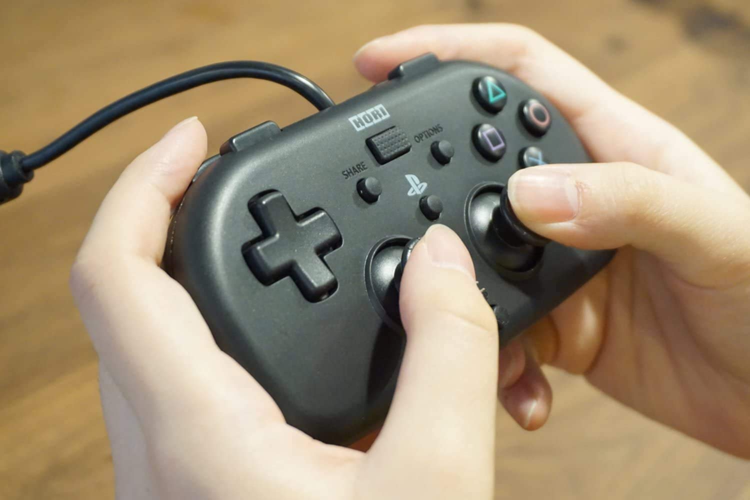 Control mini Gamepad alambrico PS4 Negro