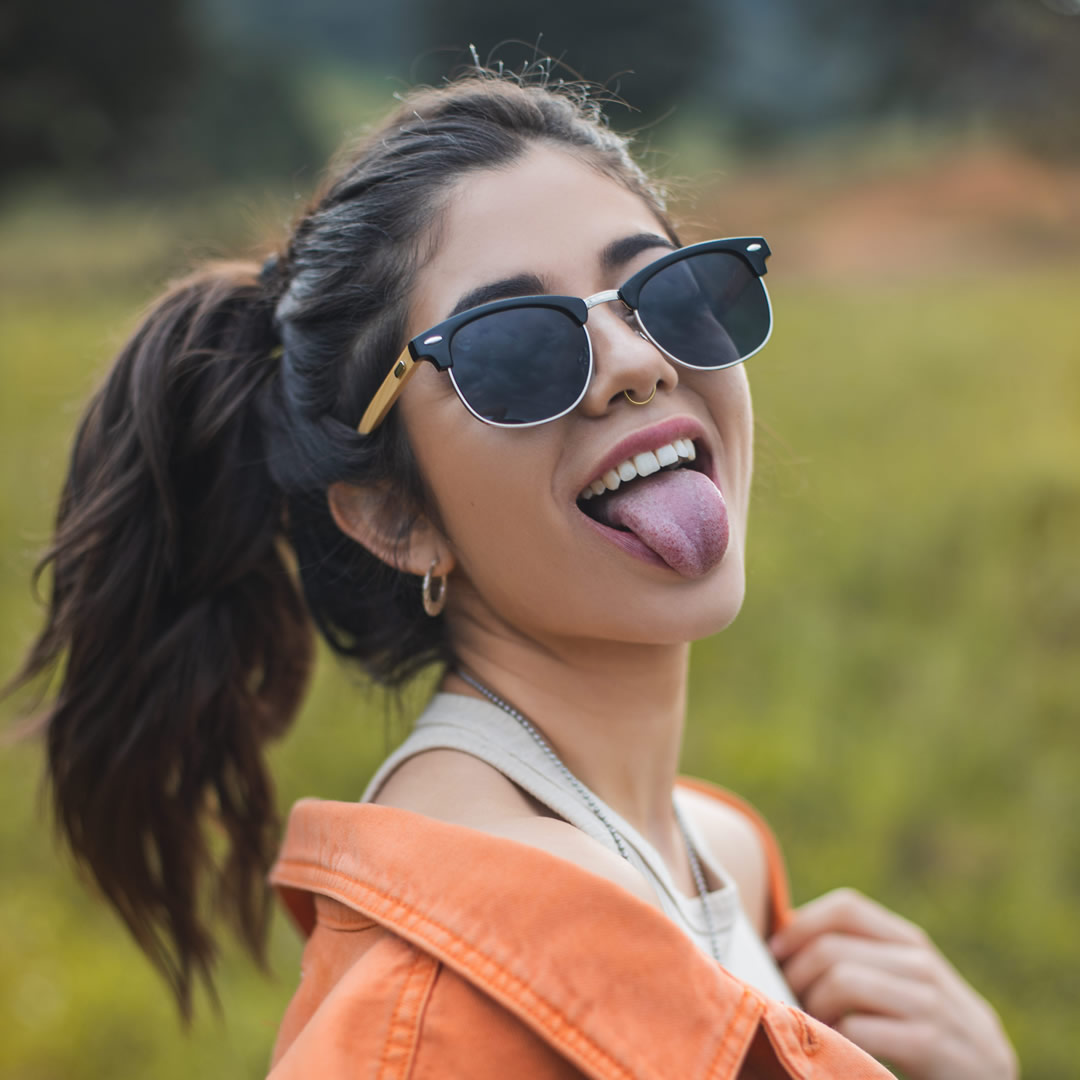 Lentes Gafas de Sol PANDAS Unisex para Hombre y Mujer de Madera de Bambú Cuadrados Oscuros UV400 Tigris Negro