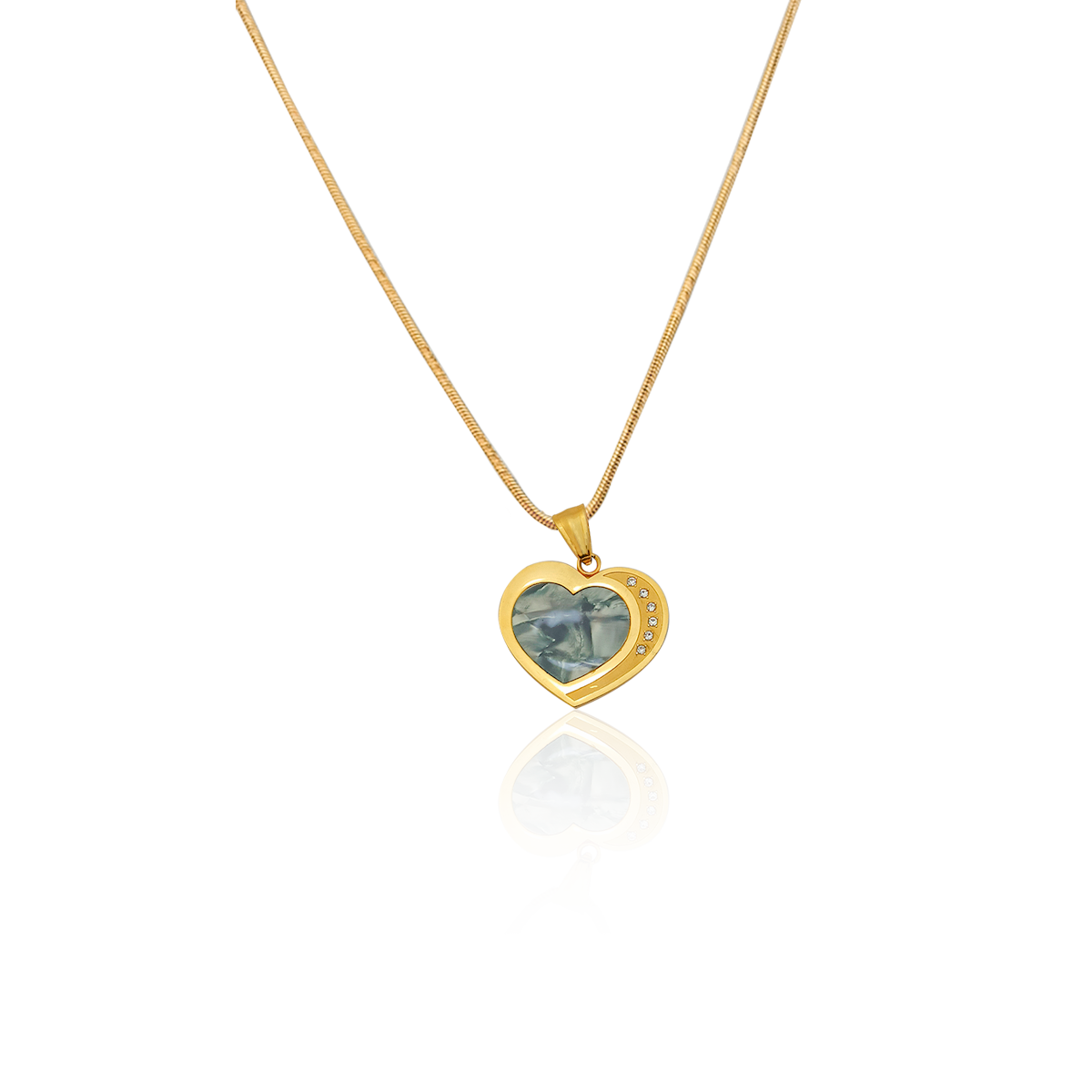 Dije Oro 18k Laminado#136 En Forma De Corazón Y Zirconias Alto 3.6 cm Ancho 2.9 cm