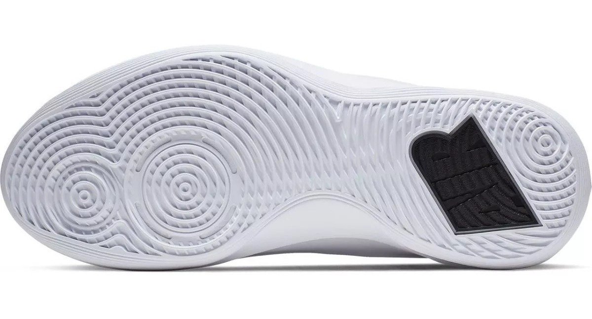 Tenis Nike Air Versitile 3 A04430 001