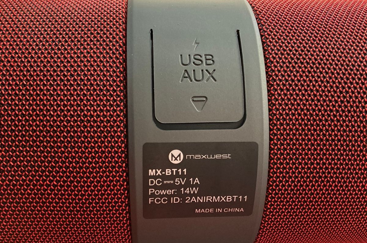 Bocina Portátil Maxwest MX-BT11 Con Función TWS - Multicolor