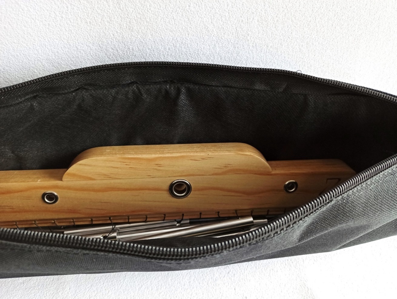 CAMPANA CHINA 20 TONOS CON FUNDA; CORTINA MUSICAL