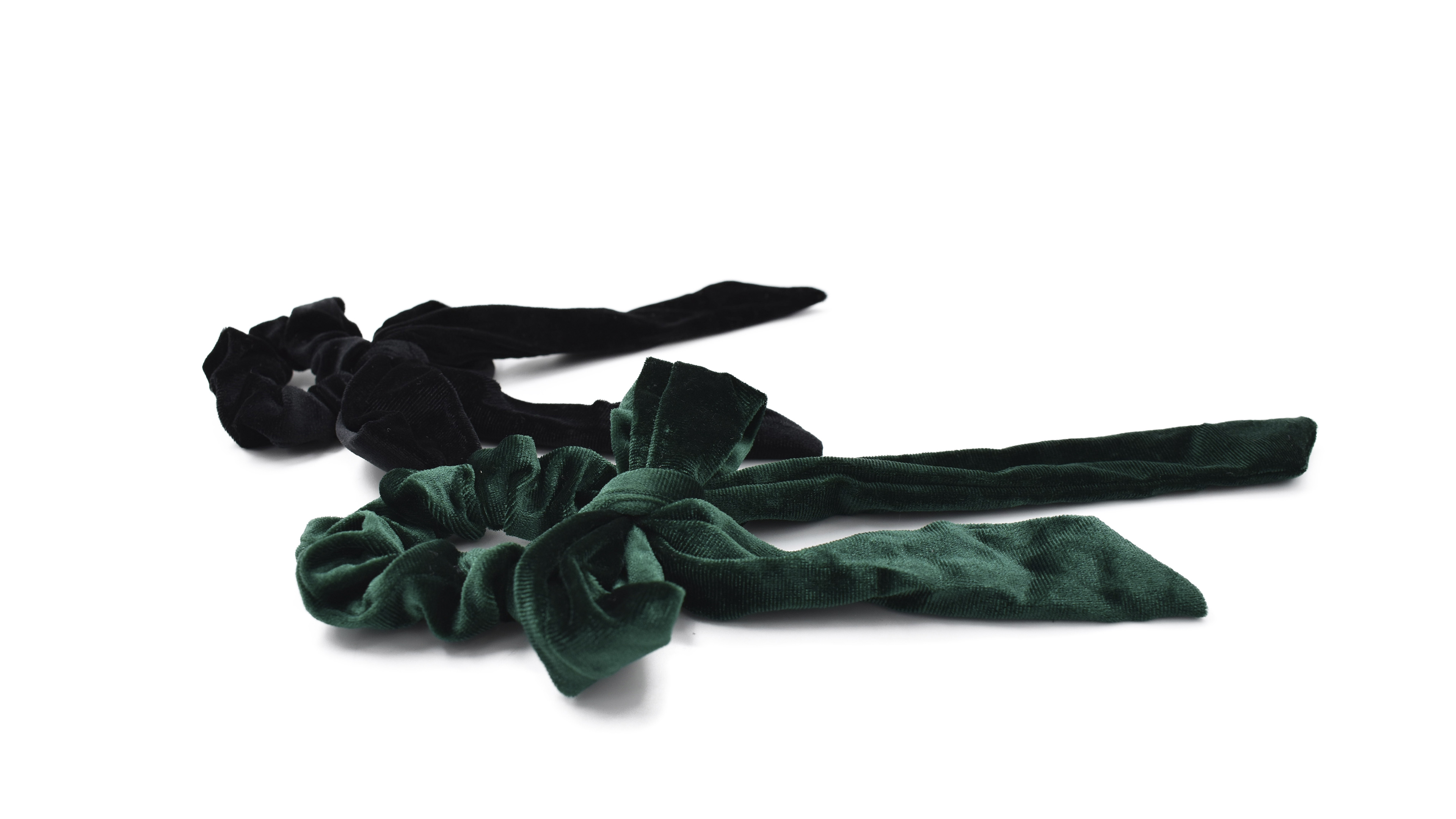 INVIGORATE, Set de dos maxis scrunchies aterciopelada, color jade y negro, mujer.