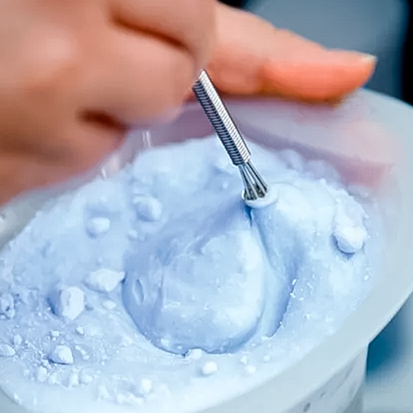 Polvo Decolorante Azul Claylal 700 ml