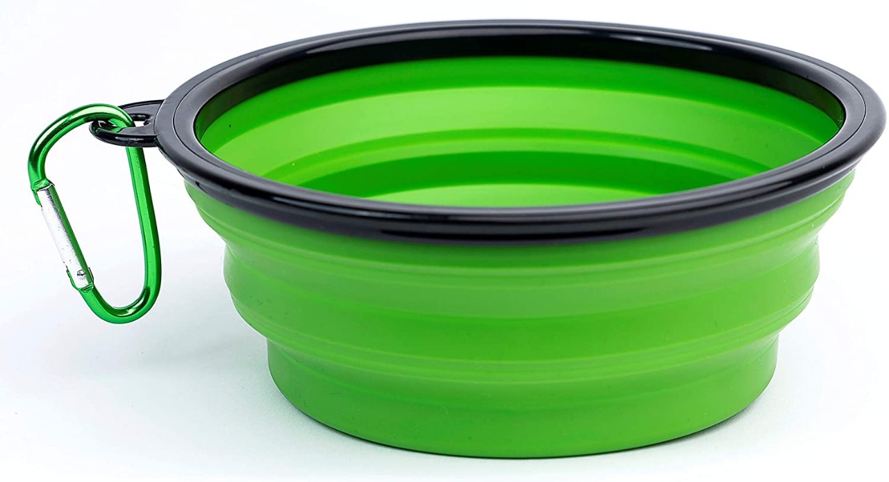 Tazón Plegable de Silicona para Perro Color Verde Para Beber o Comer Al Aire Libre