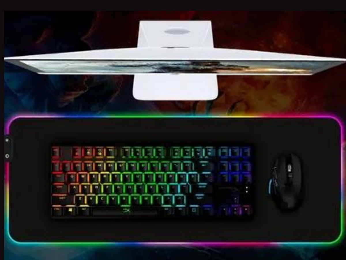 Mouse Pad Gamer RGB extra grande Antideslizante Base 90x40x4 luz led integrada funcion de memoria decoracion perfecta video gamer tapete pc.