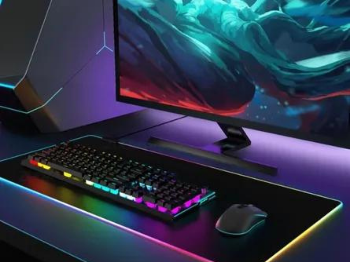 Mouse Pad Gamer RGB extra grande Antideslizante Base 90x40x4 luz led integrada funcion de memoria decoracion perfecta video gamer tapete pc.