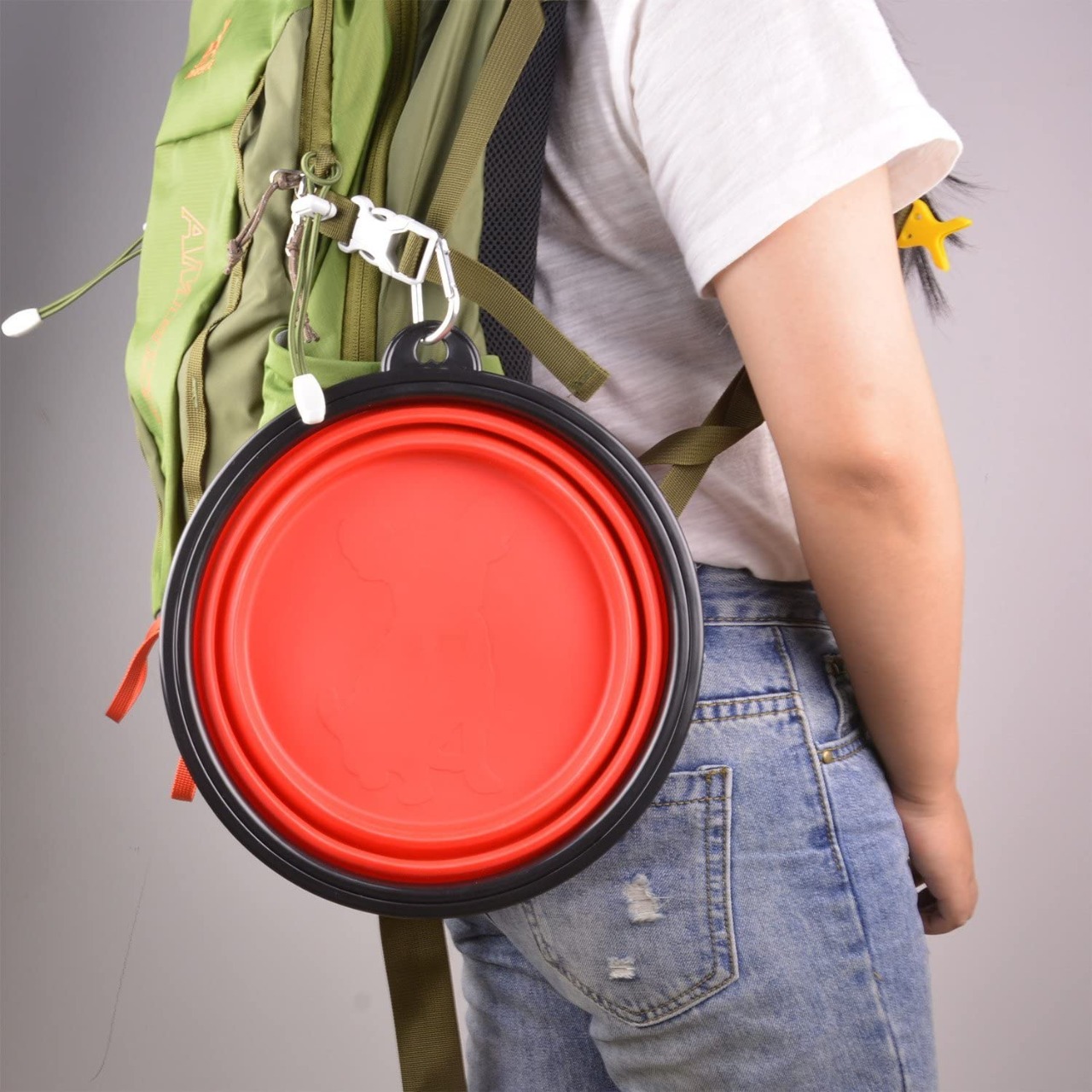 Tazón Plegable de Silicona para Perro Color Rojo Para Beber o Comer Al Aire Libre