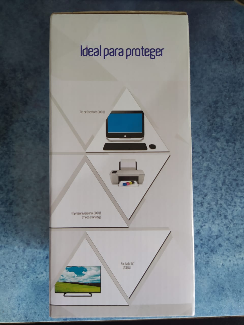 REGULADOR ELECTRÓNICO DE VOLTAJE 750 VA 400 WATTS 8 TOMAS 5-15R ENERGIA NEGRO SMART TV CEL PANTALLA