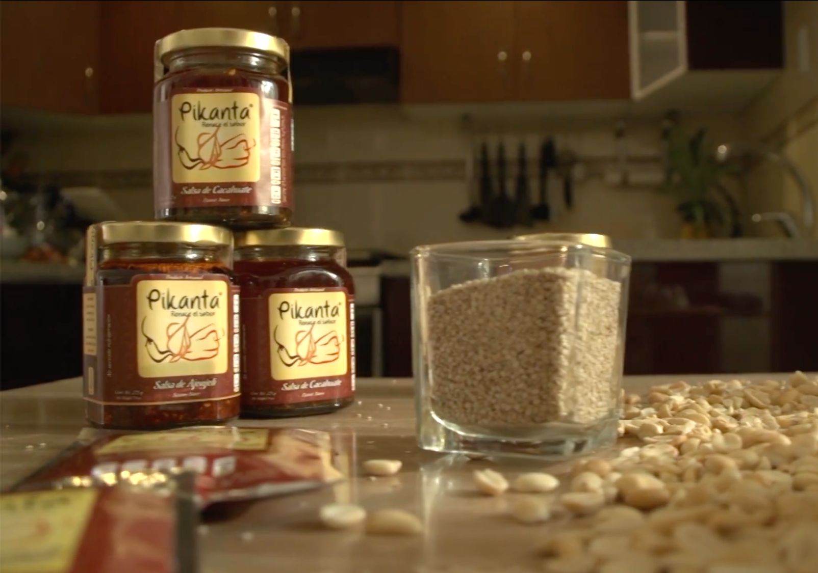 SALSA PIKANTA GOURMET ARTESANAL DE AJONJOLÍ 250 GR