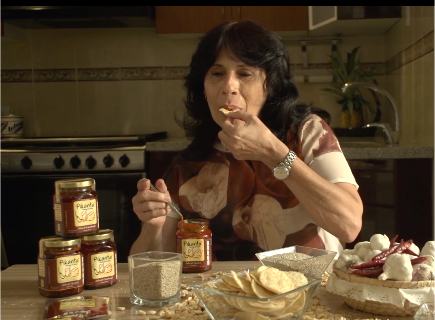 SALSA PIKANTA GOURMET ARTESANAL DE AJONJOLÍ 250 GR