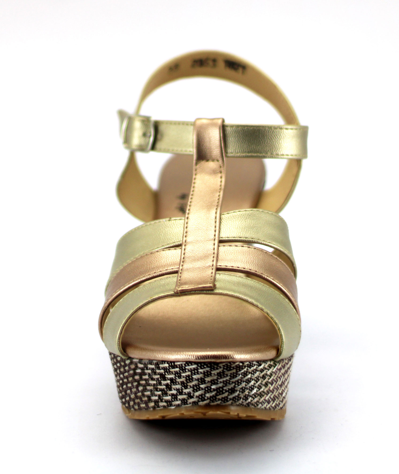 Calzado Para Mujer En Media Plataforma Tiras En Empeine