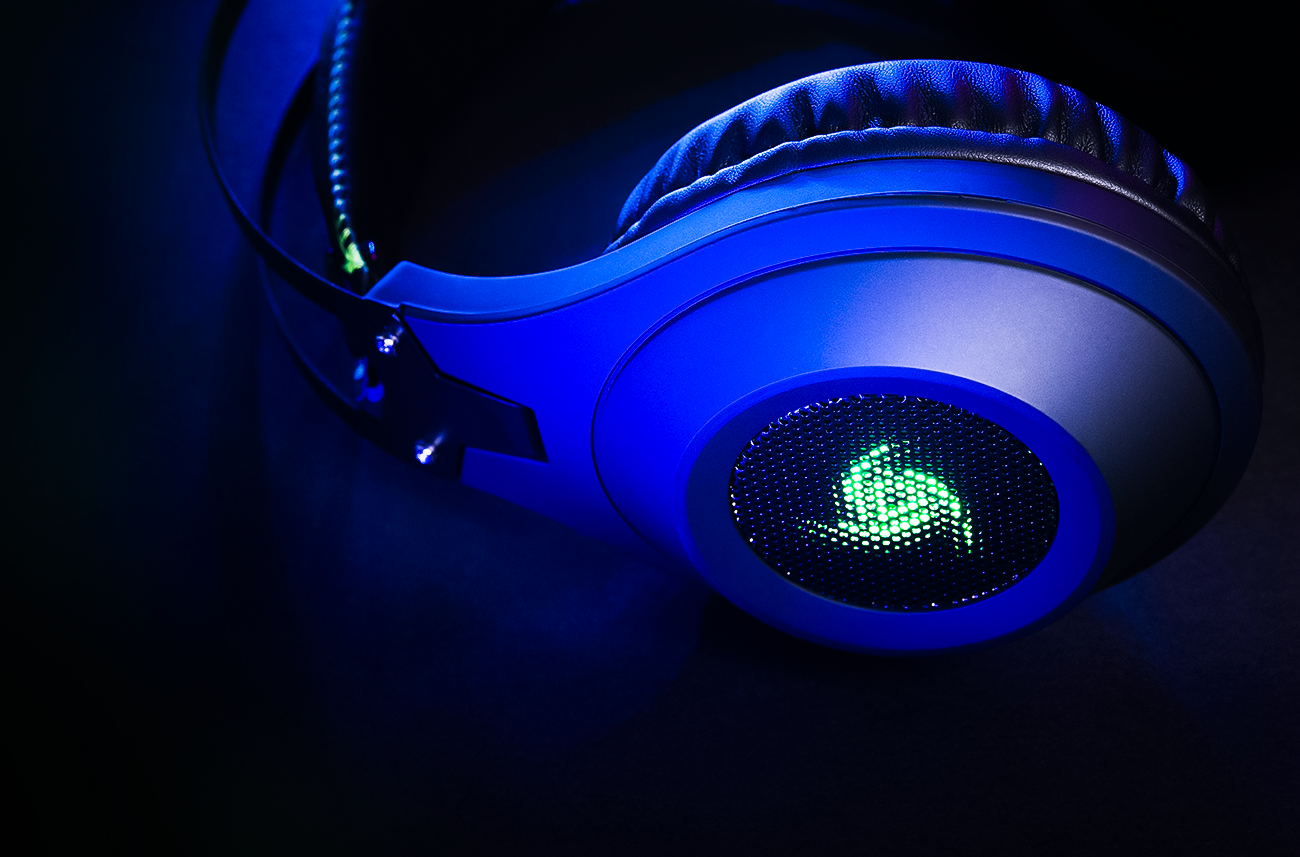 VSG Kuiper Audífonos Gamer RGB Conexión TRRS 3.5mm Pc Xbox Playstation