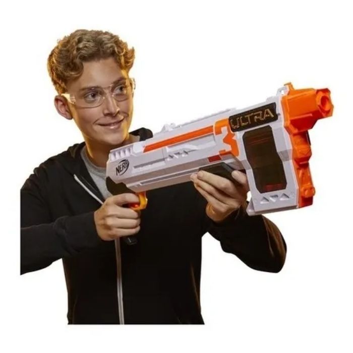 Nerf Lanzador Bombeo Ultra Three Clip Integrado + 8 Dardos