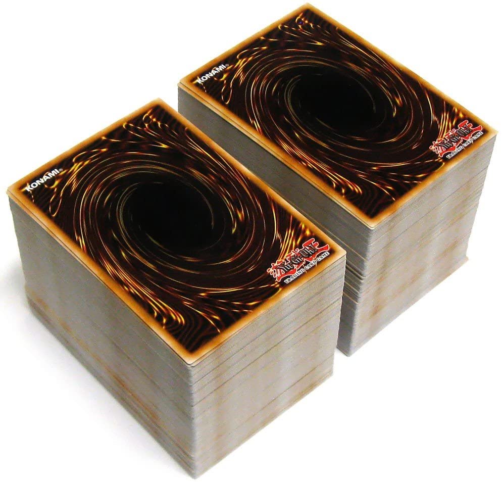 Yugioh Lote de mil Cartas de Diferentes Expanciones - Konami