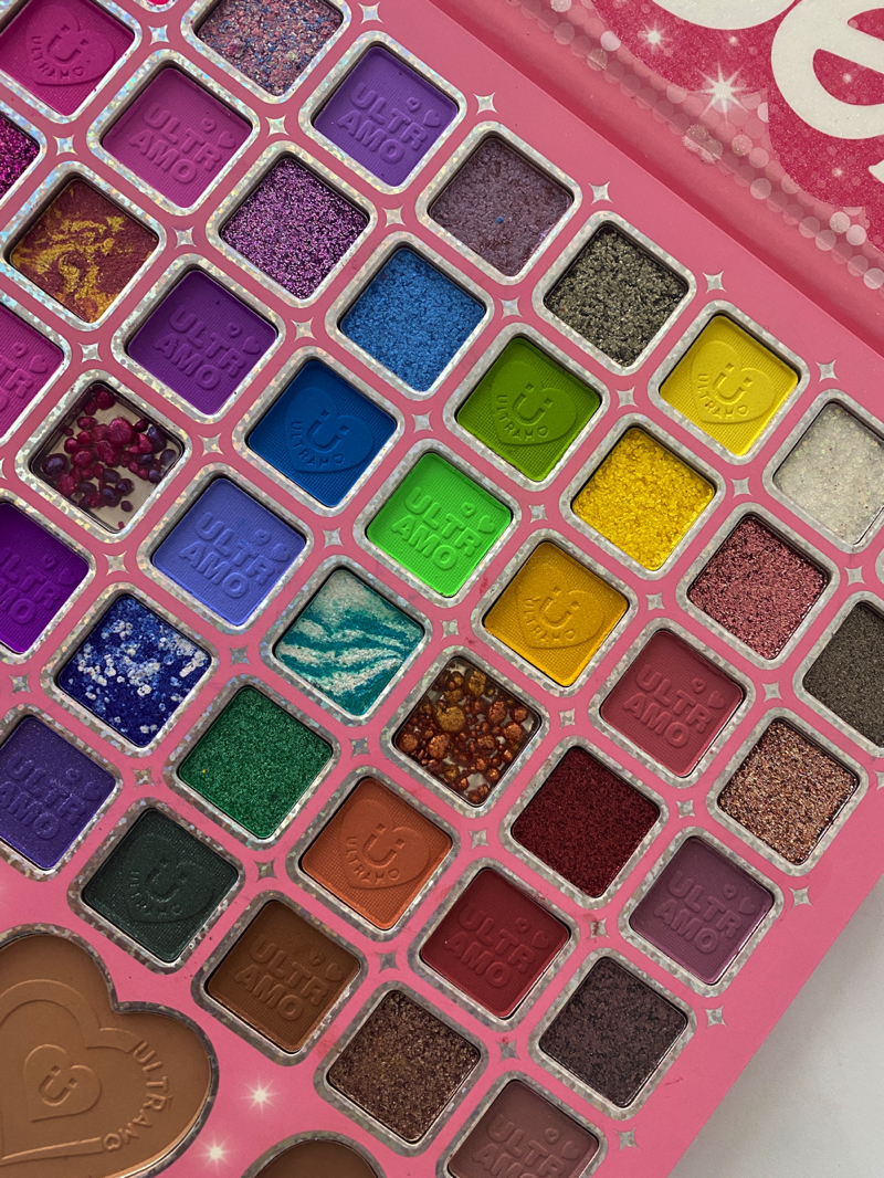 Paleta De Sombras, Iluminadores y Rubores Ultramo Barbie