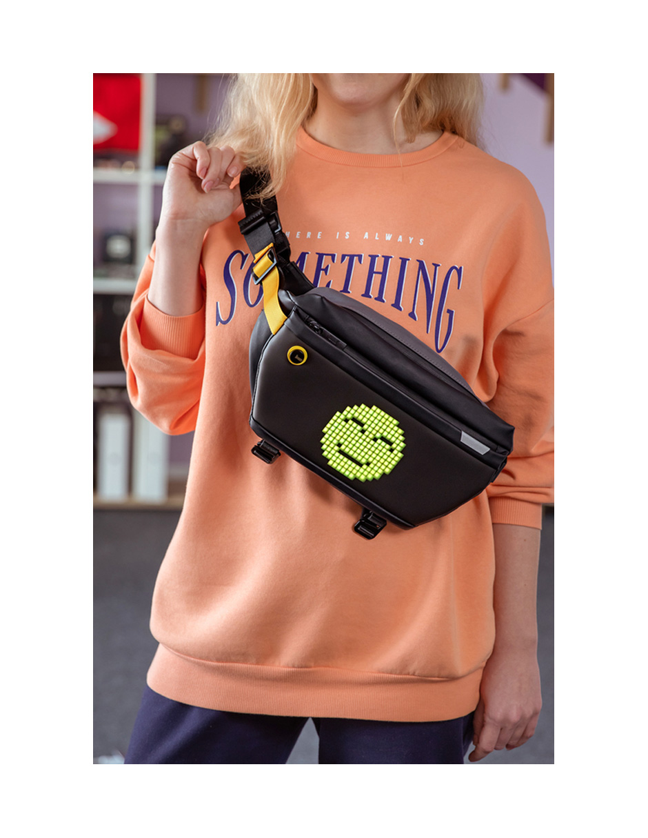 Bolso Hombro Inteligente Pixoo-slingbag Negro Divoom  .